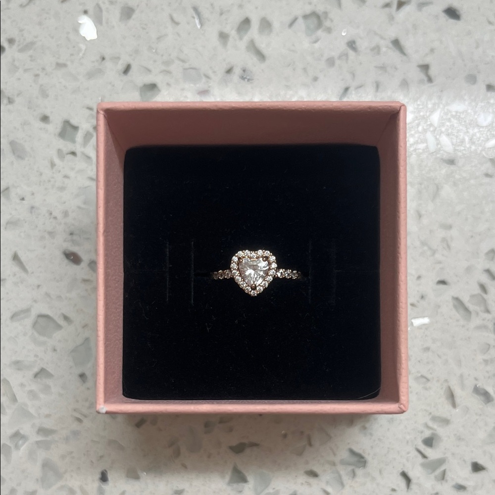 Pandoras sparkling heart halo ring